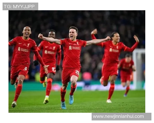 早报：双红会激战正酣曼联绝杀利物浦上演惊心动魄逆转