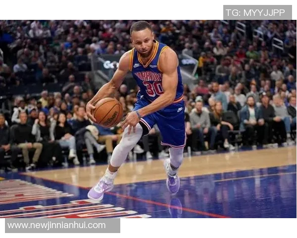 静雨称小佩顿球场嗅觉超群库里可放心养伤恢复状态