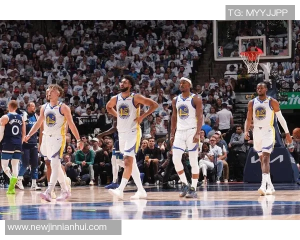 科尔谈球队现状:缺乏库追配合与巴特勒单打的平衡感 科尔谈球队现状:缺乏库追配合与巴特勒单打的平衡感